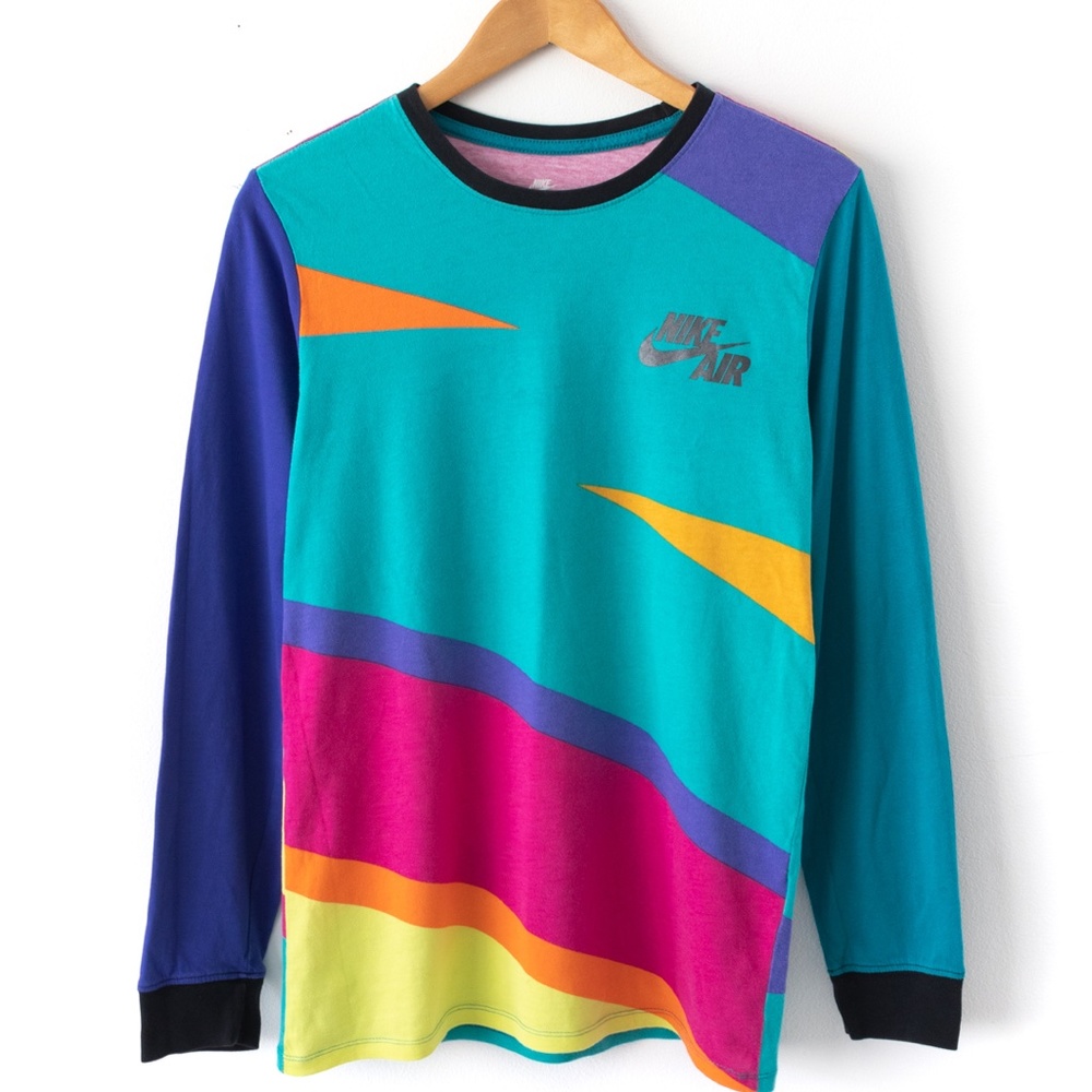 Mens NIKE AIR FUTURA 90s Colorblock CREW Long Sleeve Tee AH8761